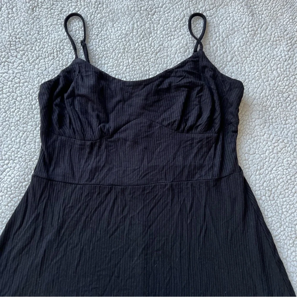 New Dynamite Black Flowy Dress - Picture 2 of 8